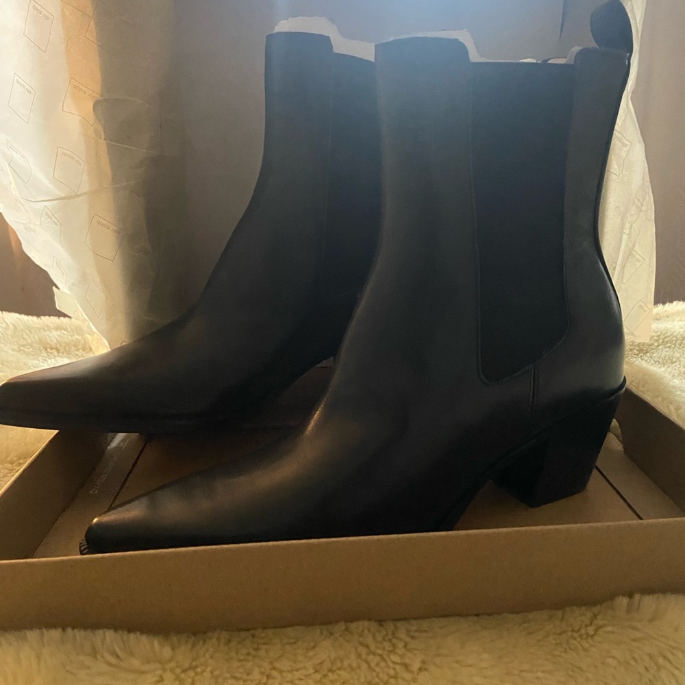Dolce Vita Black Heeled Boots - Picture 7 of 8